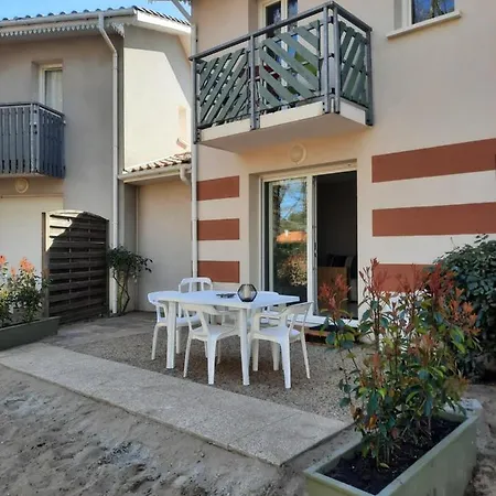 Dom wakacyjny Belle Maisonnette Dans Avec Piscine *