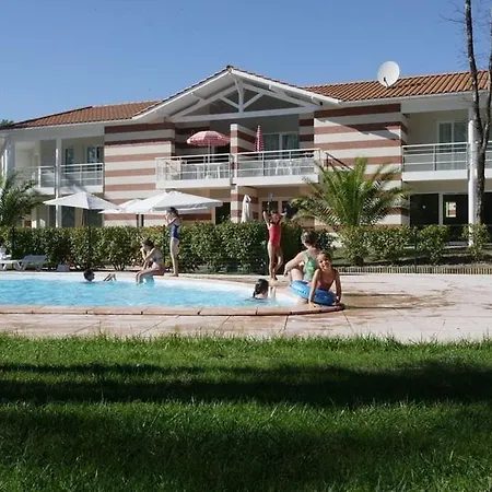 Belle Maisonnette Dans Avec Piscine Ferienhaus Soulac-sur-Mer