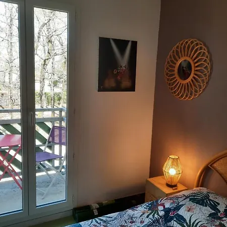 Dom wakacyjny Belle Maisonnette Dans Avec Piscine *